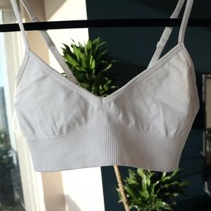 Lululemon Ebb to Street Bra, White Size 8
